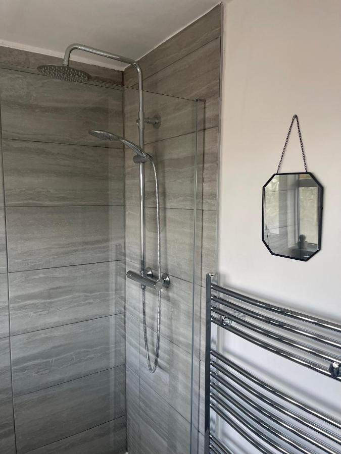 Small Doble, Shared House Filton Экстерьер фото