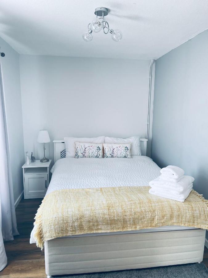 Small Doble, Shared House Filton Экстерьер фото