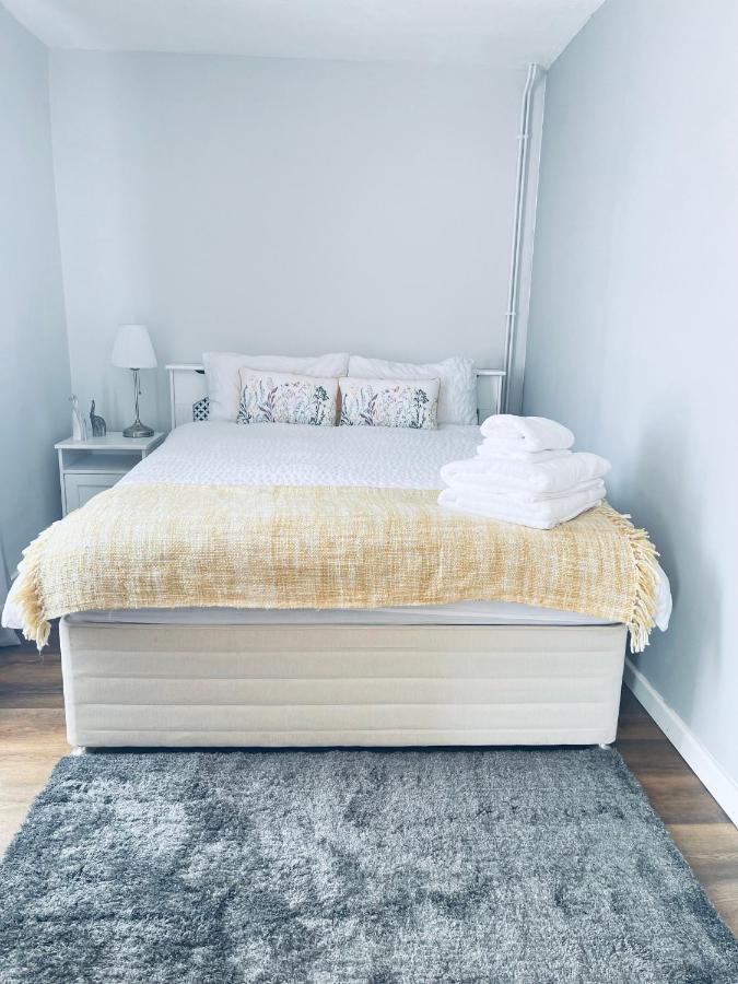 Small Doble, Shared House Filton Экстерьер фото